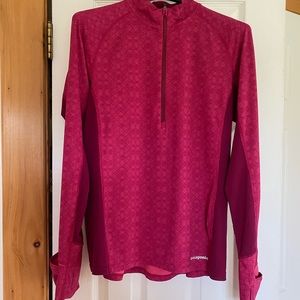 Patagonia pull over. Size L